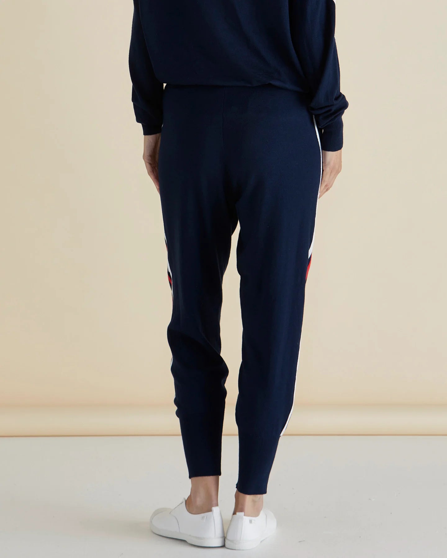 Betty Basics. - Aida Knit Pant - Navy