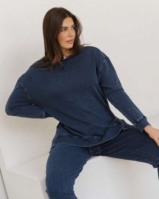Betty Basics - Easy Crew Sweat - Indigo Wash