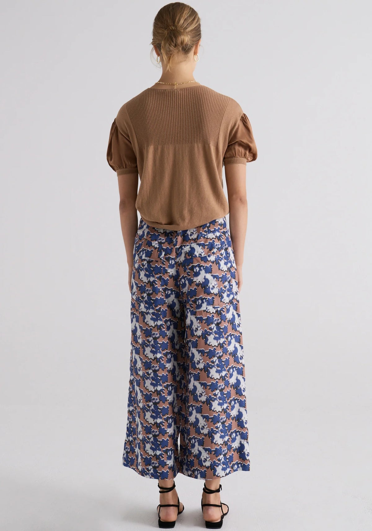 50% OFF - Pol Clothing - Kaia Silk Sleeve Tee - Toffee