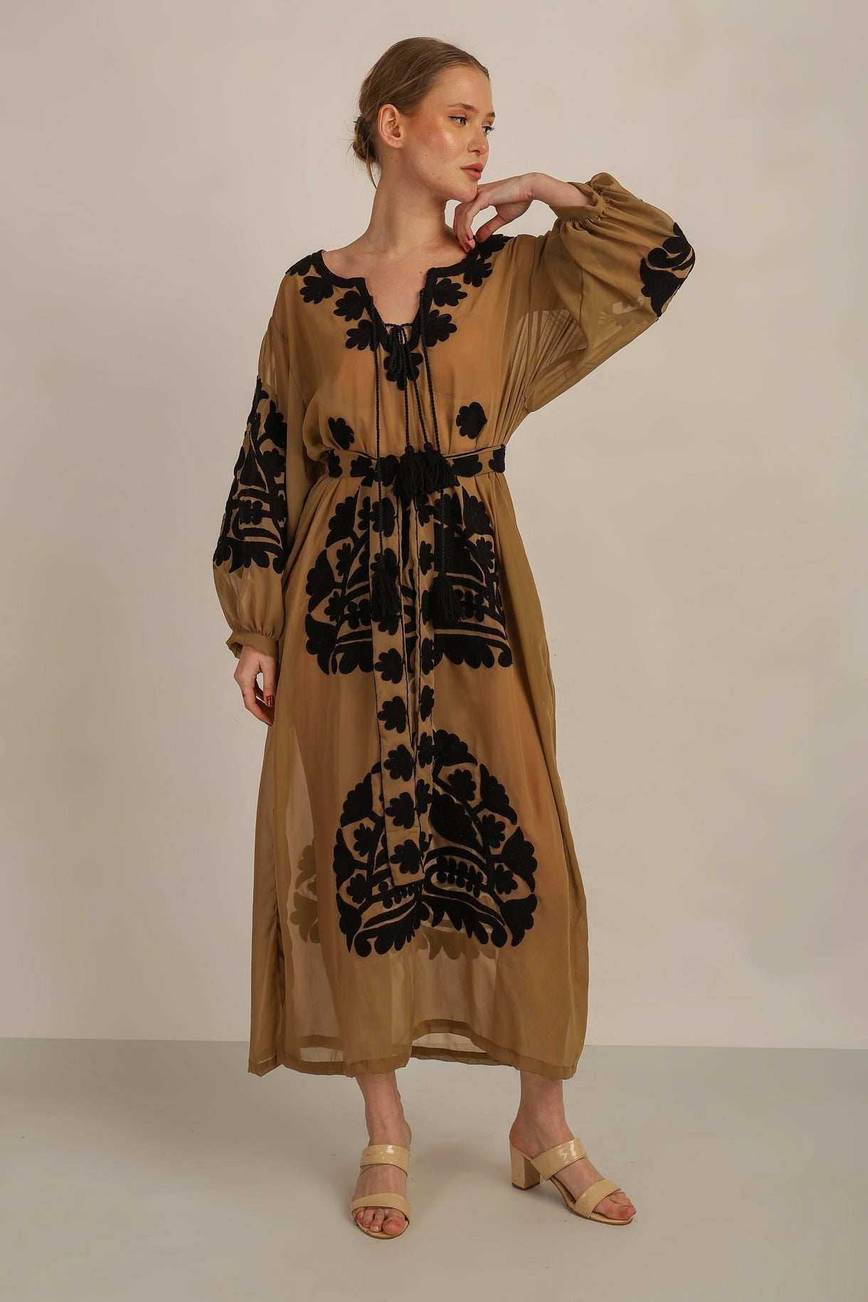 Anannasa - Away Dress - Beige
