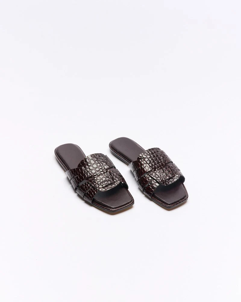 Walnut Melbourne - Agnes Leather Slide - Chocolate Croc