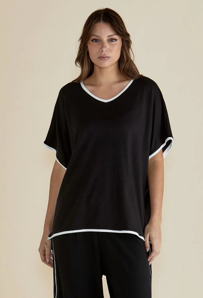 Betty Basics - Clara Tee - Black