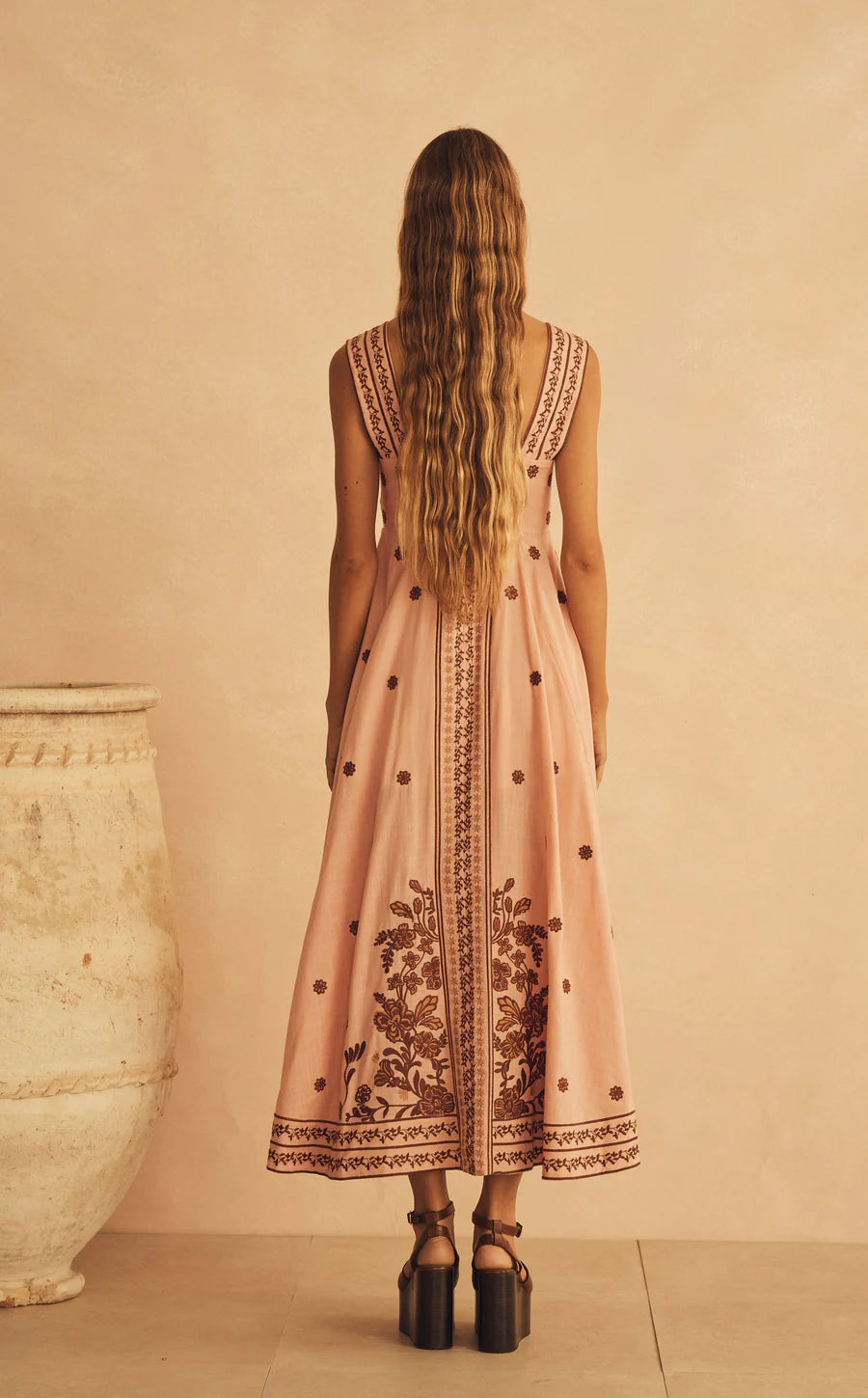 Înfiorată Embroidered Empire Maxi Dress