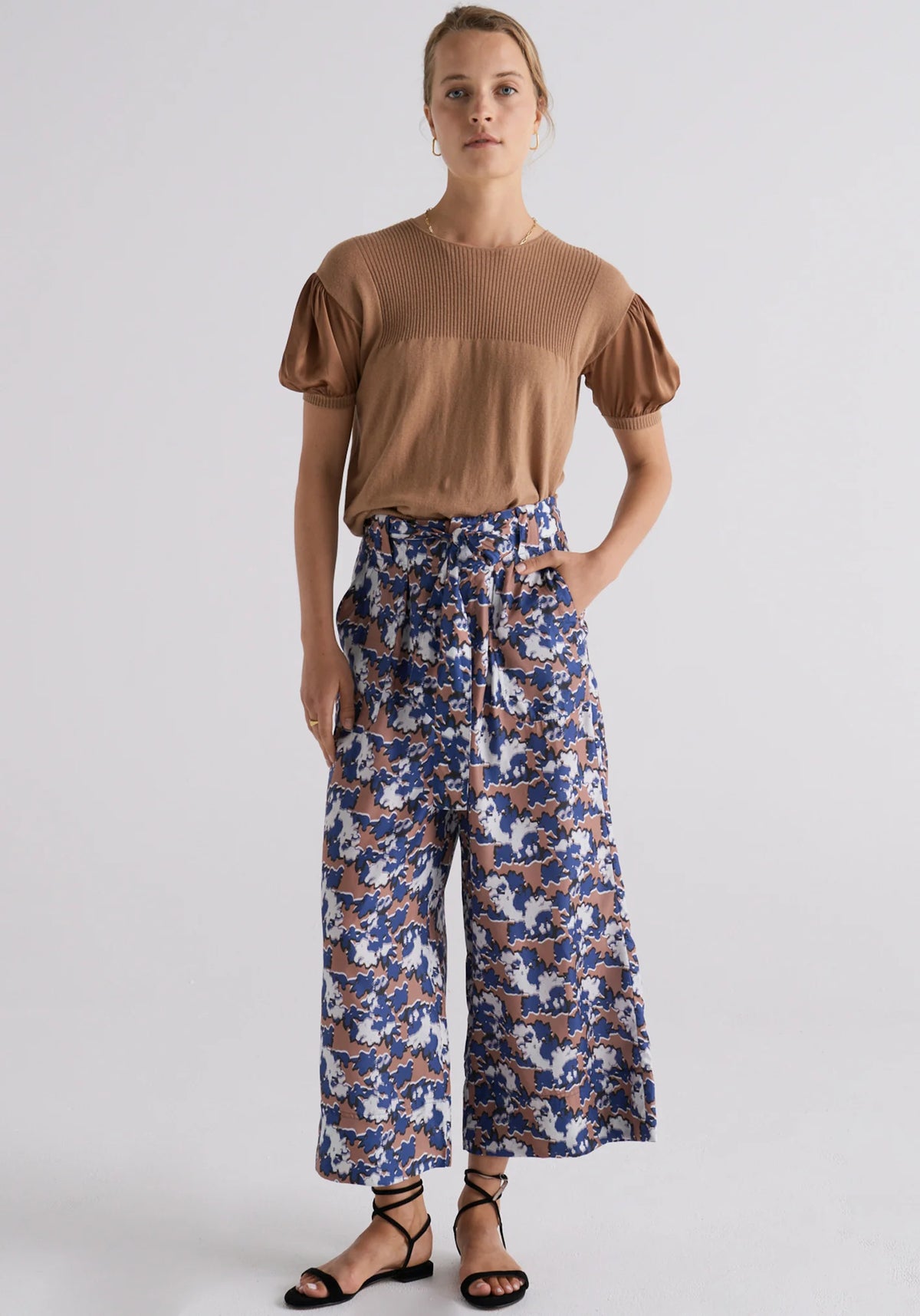 50% OFF - Pol Clothing - Kaia Silk Sleeve Tee - Toffee